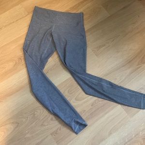 Lululemon heather gray Wunder Under leggings